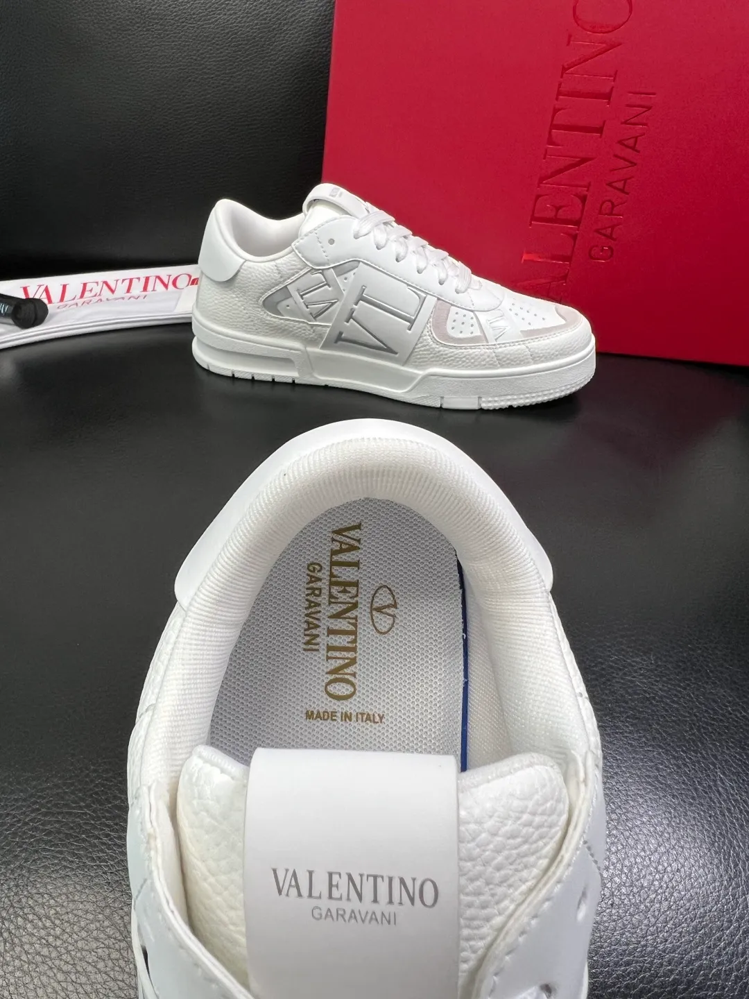 Men's shoes 💰660 VALENTINO High quality top craftsmanship Valentino, sports sneakers counter synchronization, uppers imported from Italy, high-quality splicing colorful complex crafts, imported cowhide lining soft and comfortable, soles: original soles specially provided by the original factory, T men's shoes 💰U exclusive movable molded soles super comfortable, original factory and single goods, welcome to compare, couple size 39-44 (customized 45)